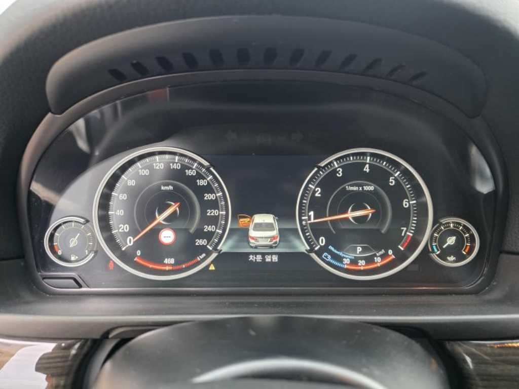 2014 BMW 5series (6th generation) 528i xDrive luxury - Image 8