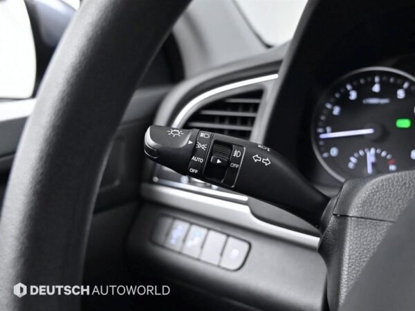 2017 HYUNDAI AVANTE AD 1.6 GDi Value plus - Image 7