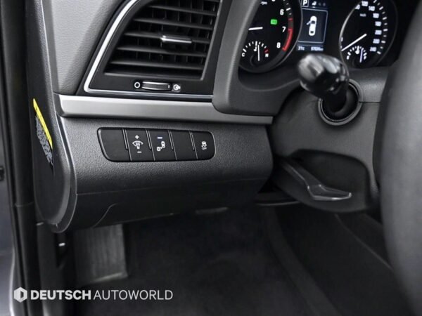 2017 HYUNDAI AVANTE AD 1.6 GDi Value plus - Image 6