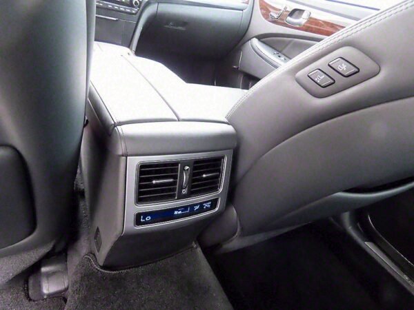 2013 HYUNDAI EQUUS VS380 Modern - Image 5
