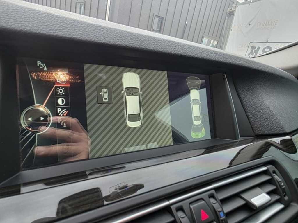 2014 BMW 5series (6th generation) 528i xDrive luxury - Image 5