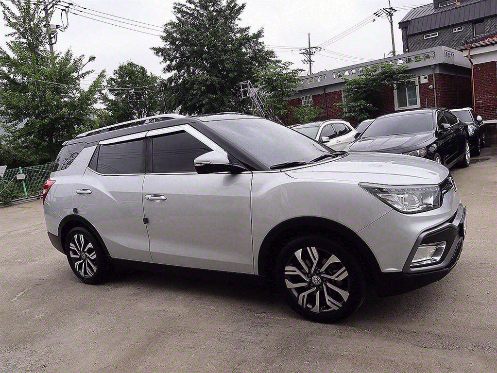 2018 KG Mobility (SSANGYONG) TIVOLI AIR Gasoline 2WD IX - Image 3