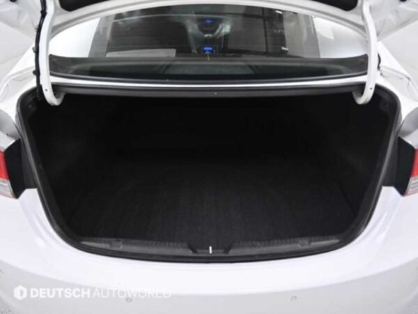 2012 Hyundai AVANTE MD M16 GDi Luxury - Image 3