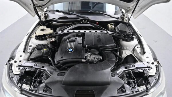 2011 BMW Z4 (2nd generation) 35is sDrive - Image 3