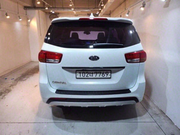 2017 KIA All New CARNIVAL Diesel Luxury - Image 20