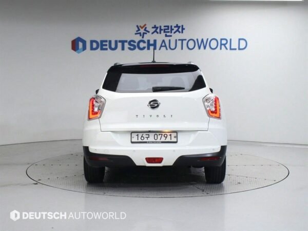 2016 KG Mobility (SSANGYONG) TIVOLI Gasoline 2WD LX - Image 19