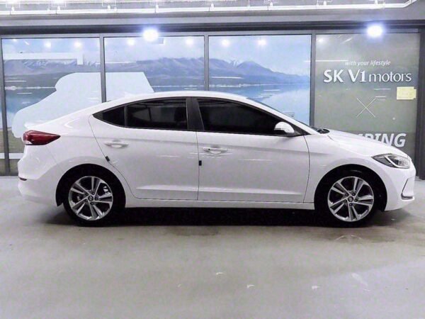 2017 HYUNDAI AVANTE AD 106 GDi Value Plus - Image 17