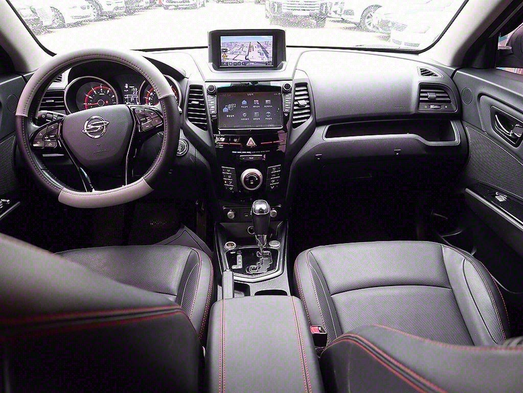 2018 KG Mobility (SSANGYONG) TIVOLI AIR Gasoline 2WD IX - Image 17