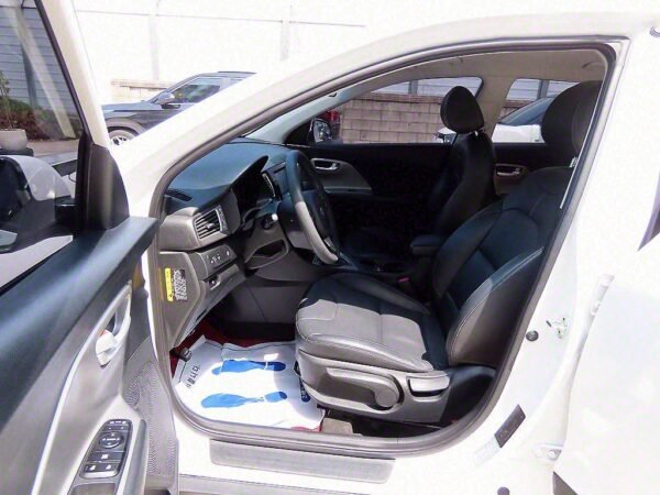 2017 KIA Niro 1.6 Hybrid luxury - Image 17