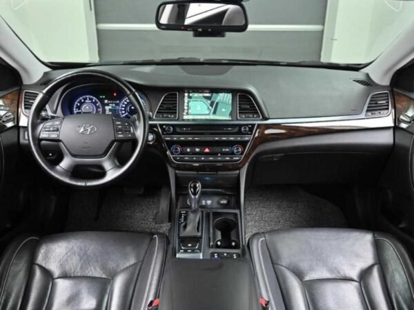 2017 HYUNDAI ASLAN G300 MODERN - Image 18