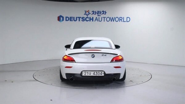 2011 BMW Z4 (2nd generation) 35is sDrive - Image 18