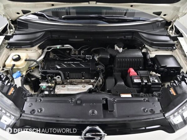 2016 KG Mobility (SSANGYONG) TIVOLI Gasoline 2WD LX - Image 17
