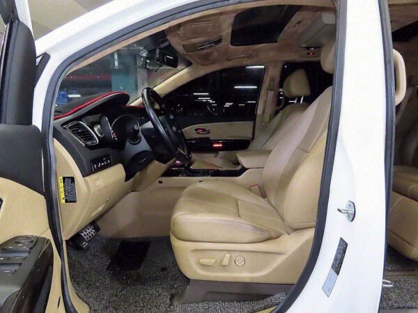 2016 KIA All New CARNIVAL LIMUOSINE Diesel President - Image 17
