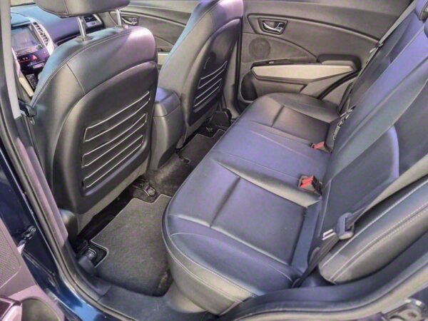 2016 KG Mobility (SSANGYONG) TIVOLI - Image 17