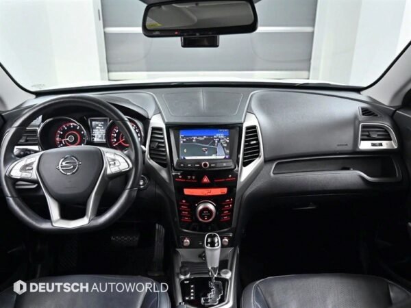 2016 KG Mobility (SSANGYONG) TIVOLI Gasoline 2WD LX - Image 16