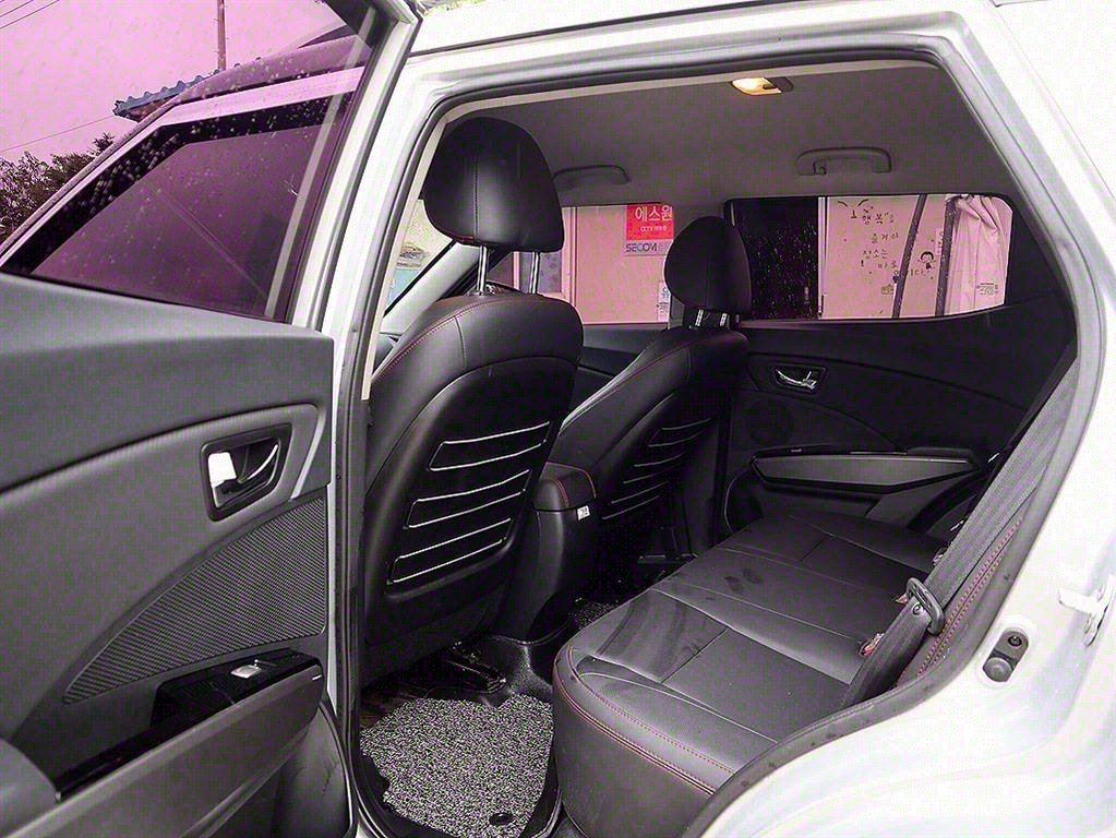 2018 KG Mobility (SSANGYONG) TIVOLI AIR Gasoline 2WD IX - Image 15