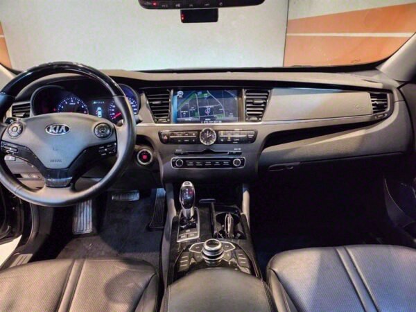 2014 KIA K9(KH) 3.3 GDI Executive - Image 16
