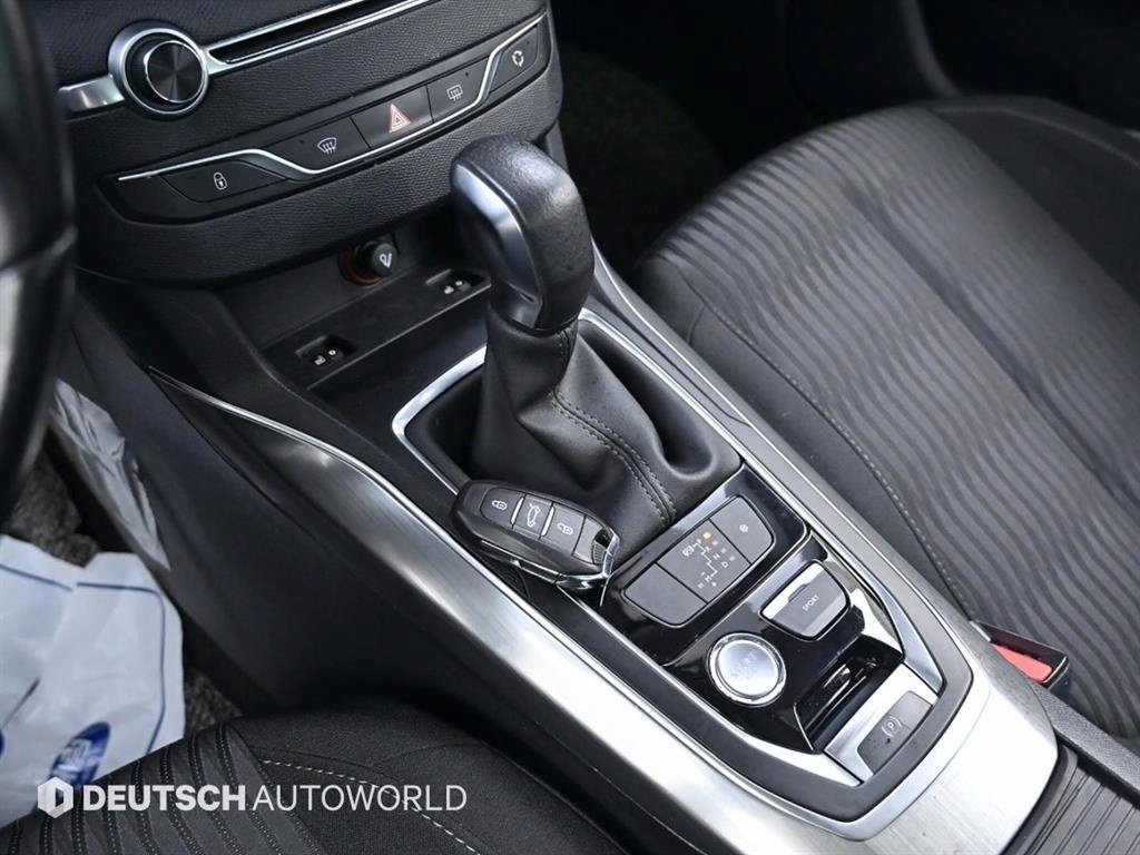 2017 Peugeot 308 (2nd generation) SW 1.6 BlueHDi - Image 14