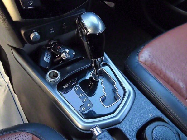 2018 KG Mobility (SSANGYONG) Tivoli Armor 1.6 Gasoline gear edition - Image 12