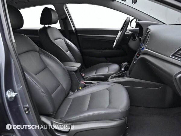 2017 HYUNDAI AVANTE AD 1.6 GDi Value plus - Image 13