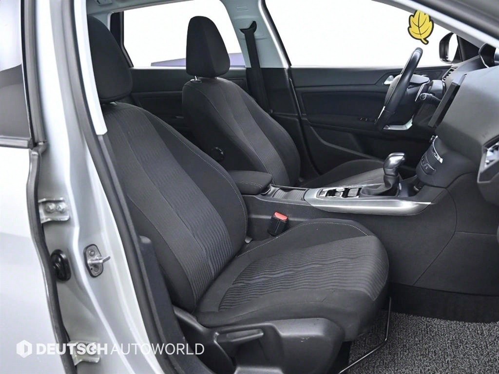 2017 Peugeot 308 (2nd generation) SW 1.6 BlueHDi - Image 13