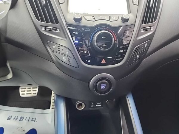 2015 Hyundai Veloster 1.6 turbo GDI D - Image 11