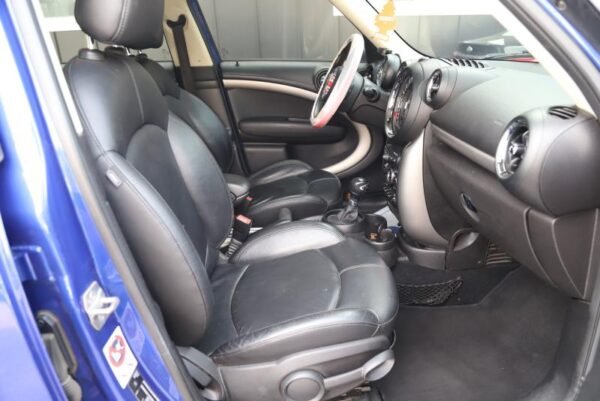 2016 Mini Countryman 2.0 D ALL4 - Image 10
