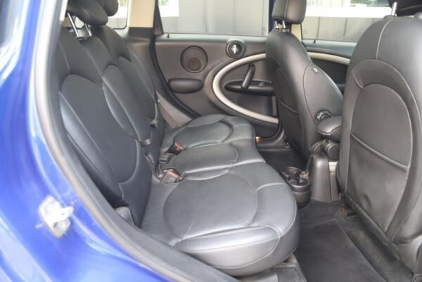 2016 Mini Countryman 2.0 D ALL4 - Image 9