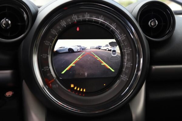 2016 Mini Countryman 2.0 D ALL4 - Image 6