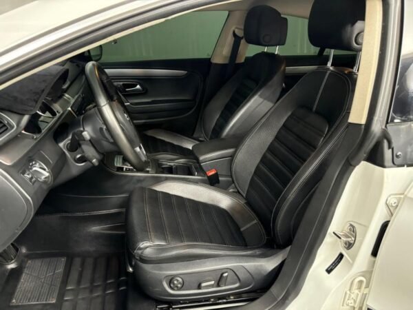2016 Volkswagen CC 2.0 TSI - Image 16