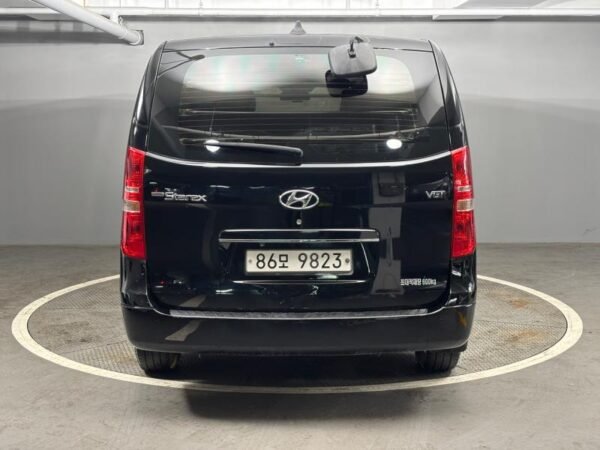 2016 Hyundai Grand STAREX Diesel Ban Modern - Image 19