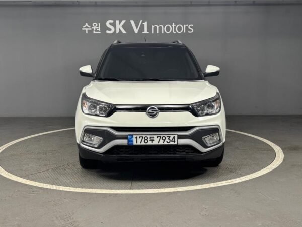 2017 KGM (SSANGYONG) TIVOLI air Gasoline 2WD RX - Image 2