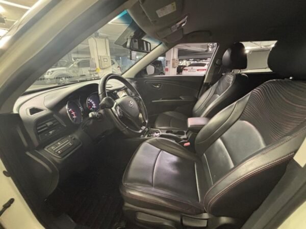 2017 KGM (SSANGYONG) TIVOLI air Gasoline 2WD RX - Image 9