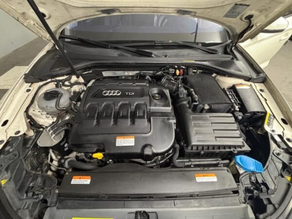 2015 Audi A3 (3rd generation) 25 TDI Dynamic - Image 4