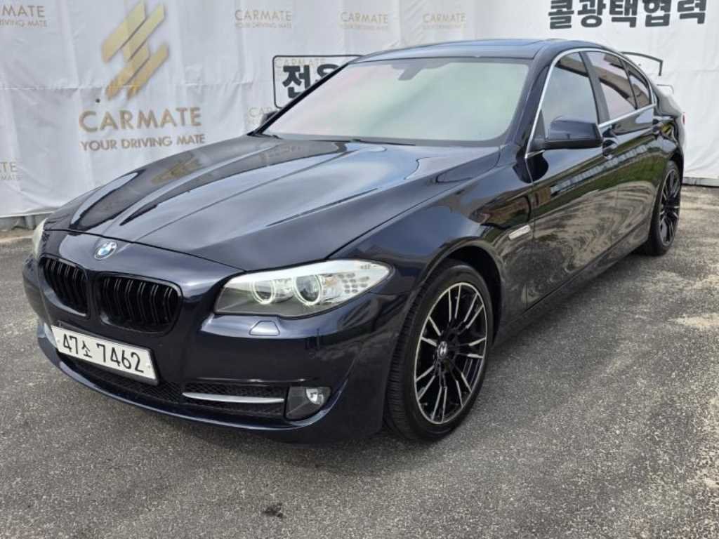 2013 BMW 5series (6th generation) 528i xDrive