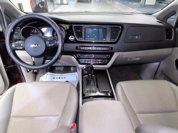 2015 KIA All New Carnival Diesel Prestige - Image 12
