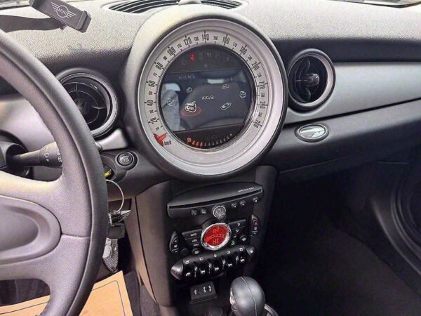 2014 Mini CLUBMAN 1.6 - Image 10