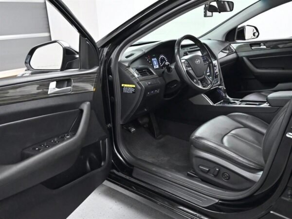 2015 Hyundai LF SONATA 2.0 CVVL Smart - Image 12