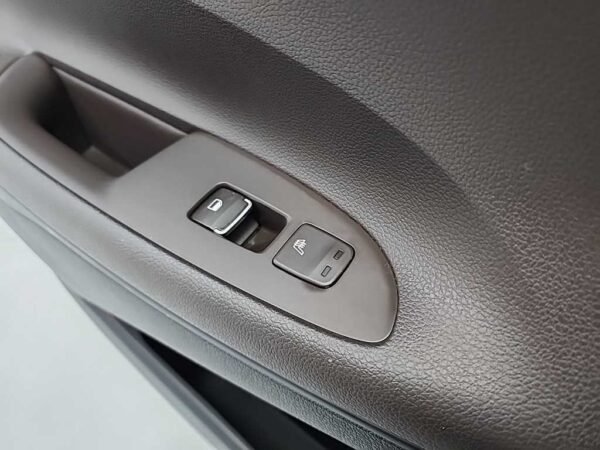 2017 Hyundai GRANDEUR IG 2.4 GDi Modern - Image 9