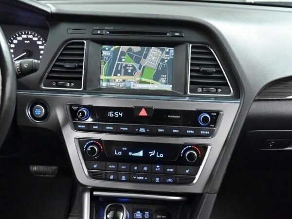 2015 Hyundai LF SONATA 2.0 CVVL Smart - Image 9