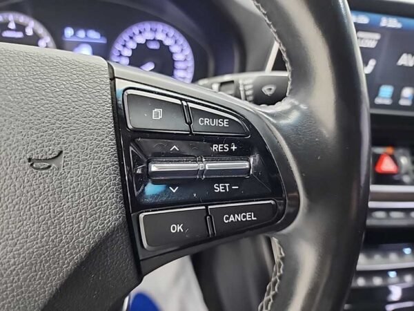 2017 Hyundai GRANDEUR IG 2.4 GDi Modern - Image 5