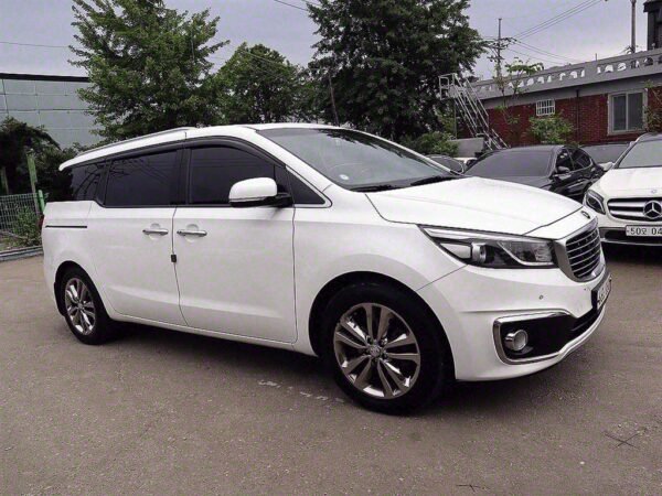 2017 KIA All NEW CARNIVAL Diesel Prestige - Image 3