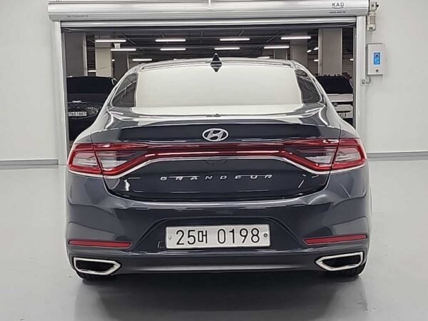 2017 Hyundai GRANDEUR IG 2.4 GDi Modern - Image 18