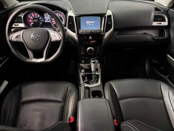 2018 KGM (SSANGYONG) TIVOLI Armor 1.6 Gasoline TX - Image 17