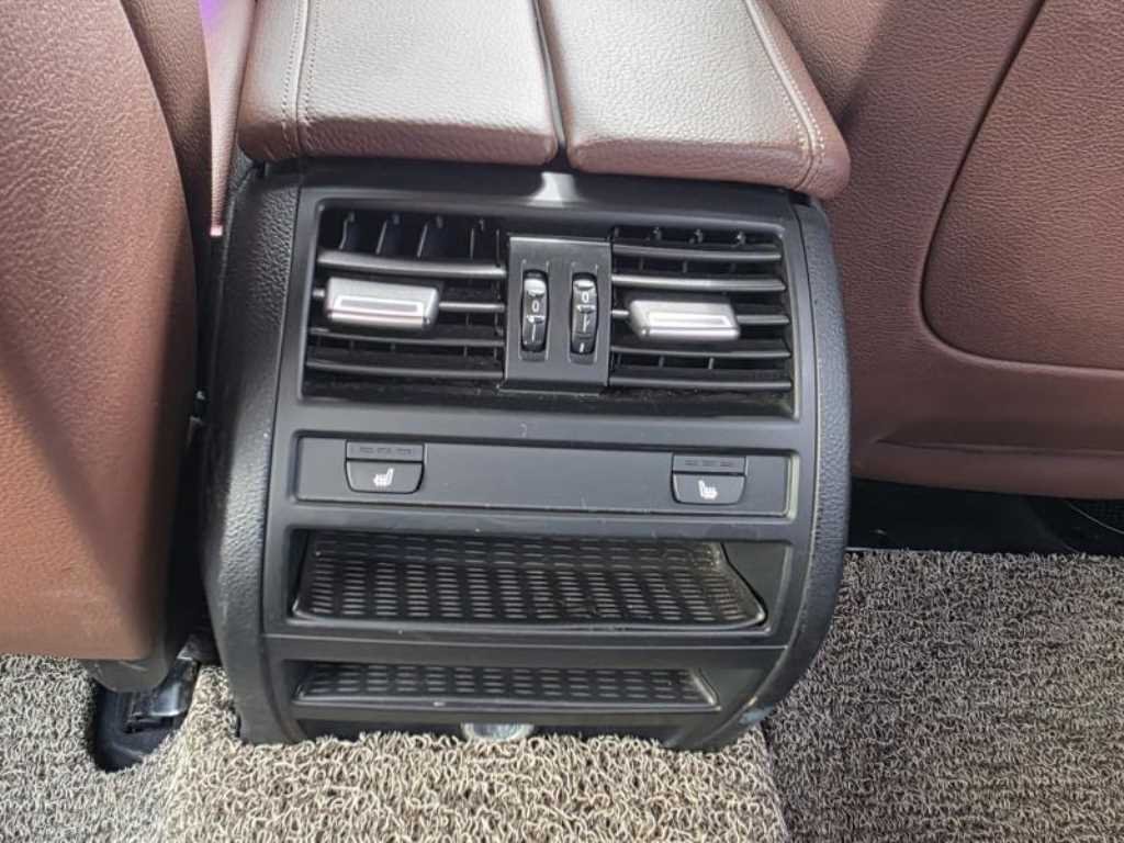 2013 BMW 5series (6th generation) 528i xDrive - Image 17