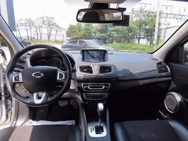 2015 Renault (SAMSUNG) SM3 NEO RE - Image 14