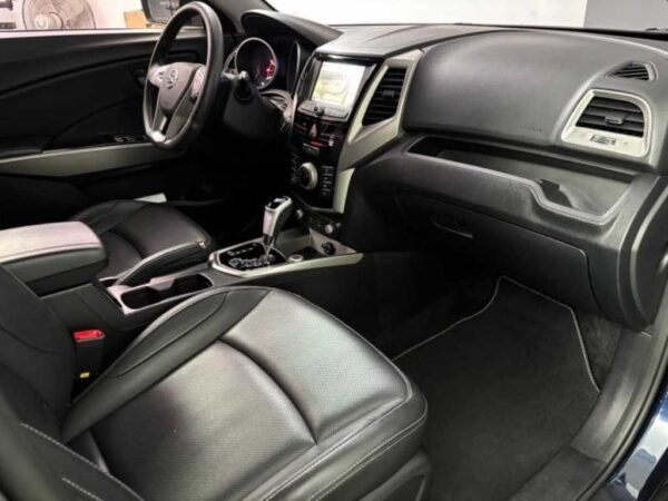 2018 KGM (SSANGYONG) TIVOLI Armor 1.6 Gasoline TX - Image 14