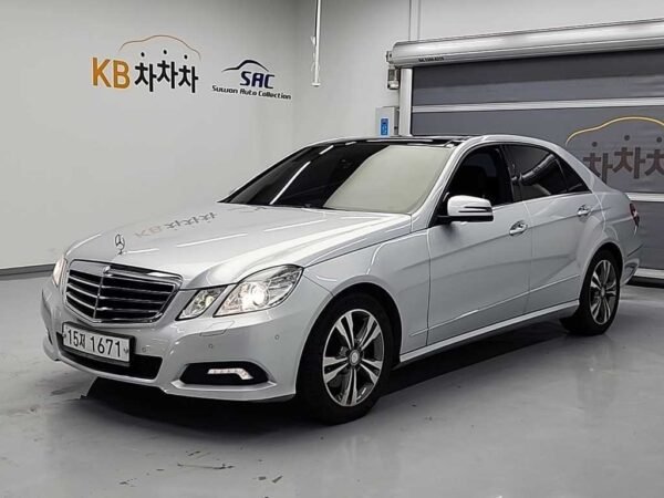 2010 Benz E Class (4th generation) E350 avantgarde - Image 2