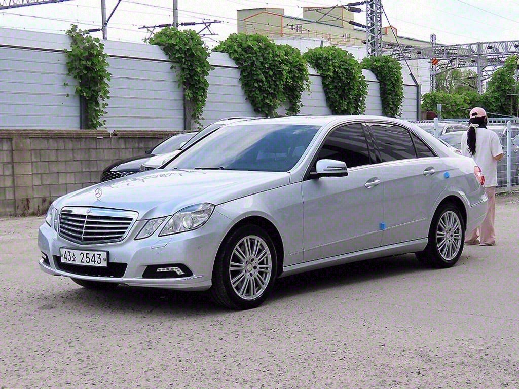 2010 Benz E class (4th generation) E300 elegance
