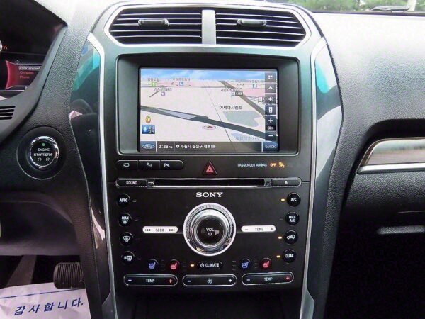 2016 Ford Explorer (5th generation) 2.3 AWD Limited - Image 11